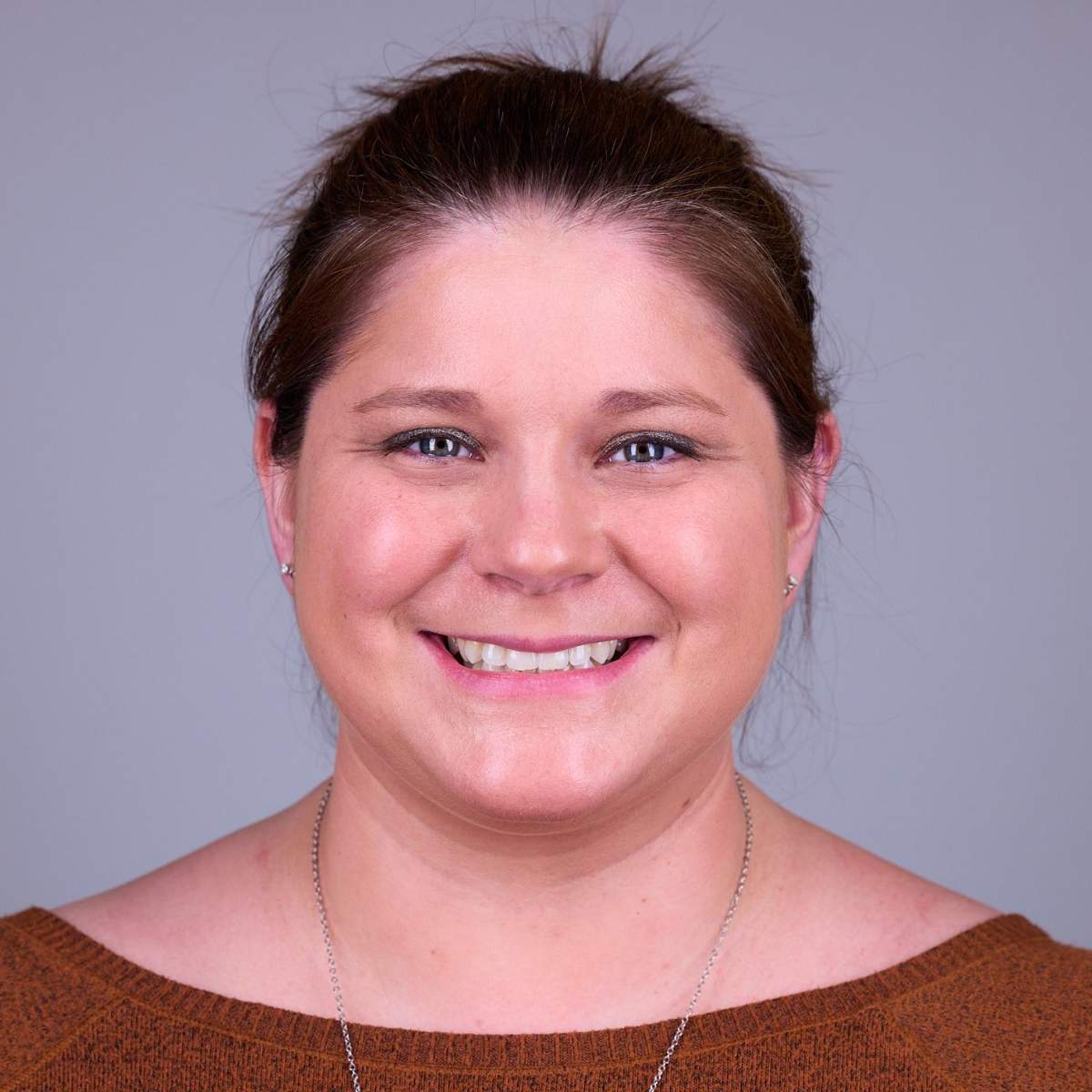 Profile picture of Amber Chisholm, CVT, Gerente de consultorio