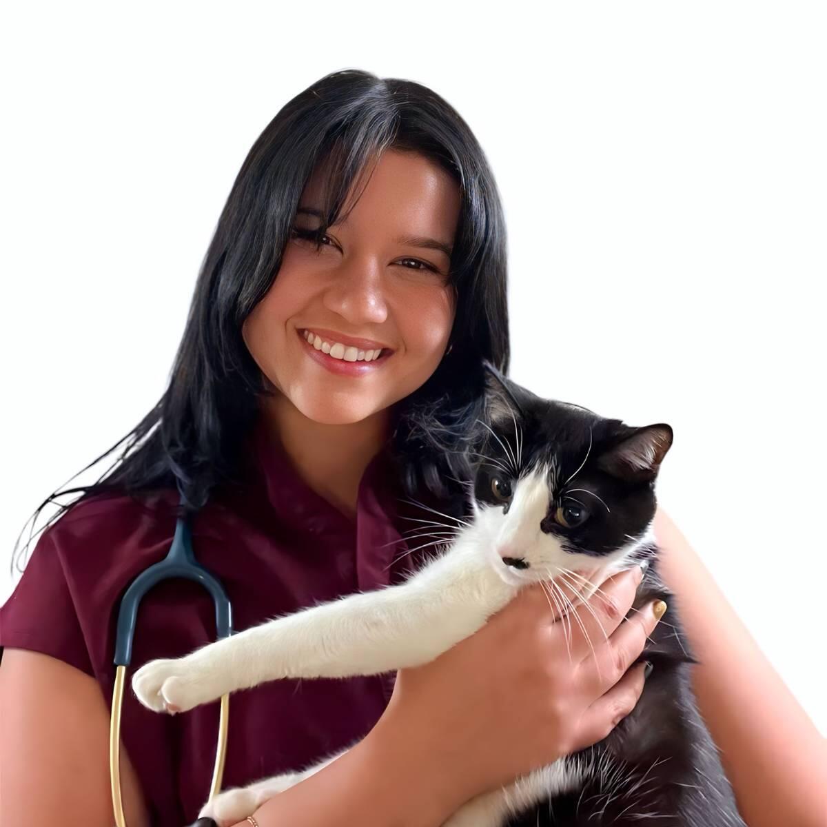 Imagen de perfil de Alexandria Ramirez-Medina, DVM, Veterinario