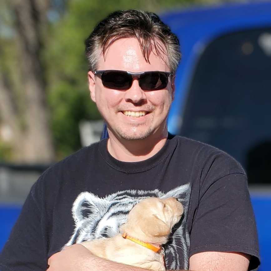 Profile picture of Russ-Erik Darnell, DVM, Veterinario