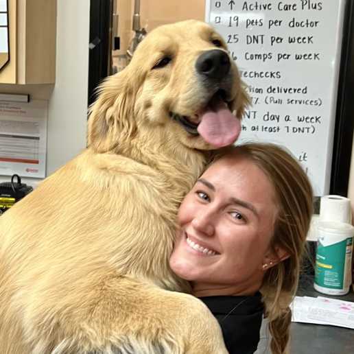 Profile picture of Macy Williams, CVT, Credentialed Veterinary Technician